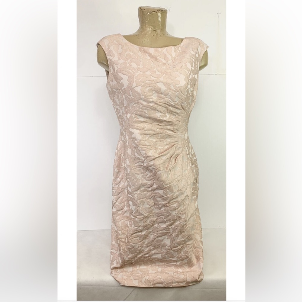 Beautiful classic, timeless Ralph Lauren Dress.